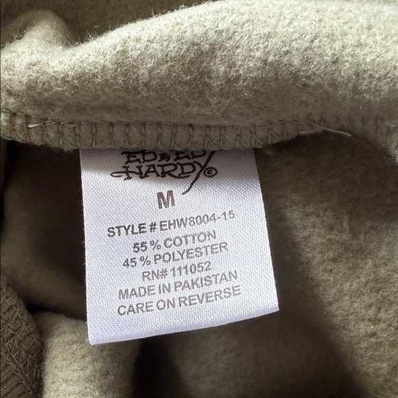 Ed Hardy Olive Green Butterfly Fleece Athletic Shorts Size Medium Wearable‎ Art - Picture 8 of 9